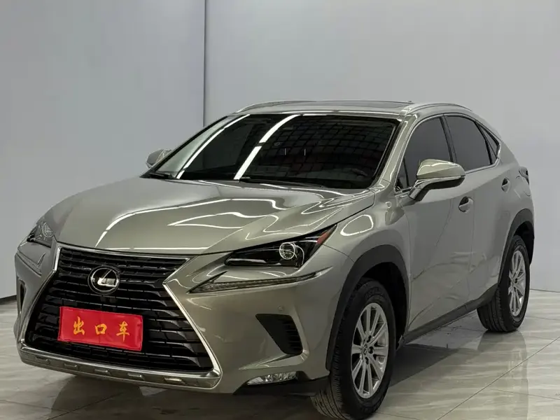 Lexus NX, 2021
