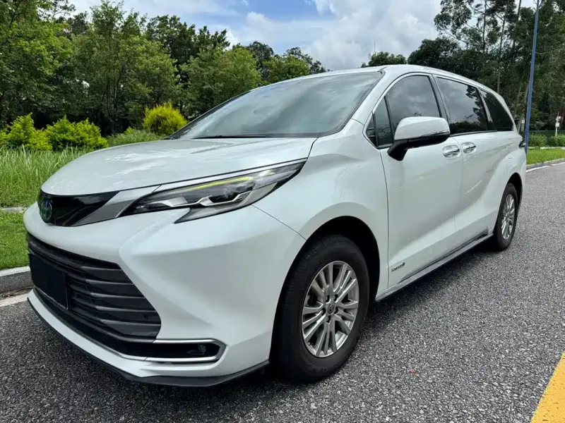 Toyota Sienna, 2022