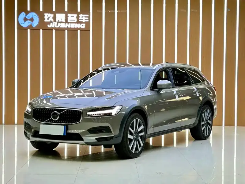 Volvo V90, 2021