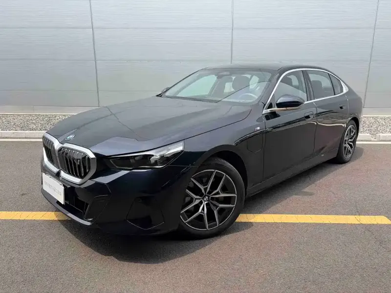 BMW i5, 2025