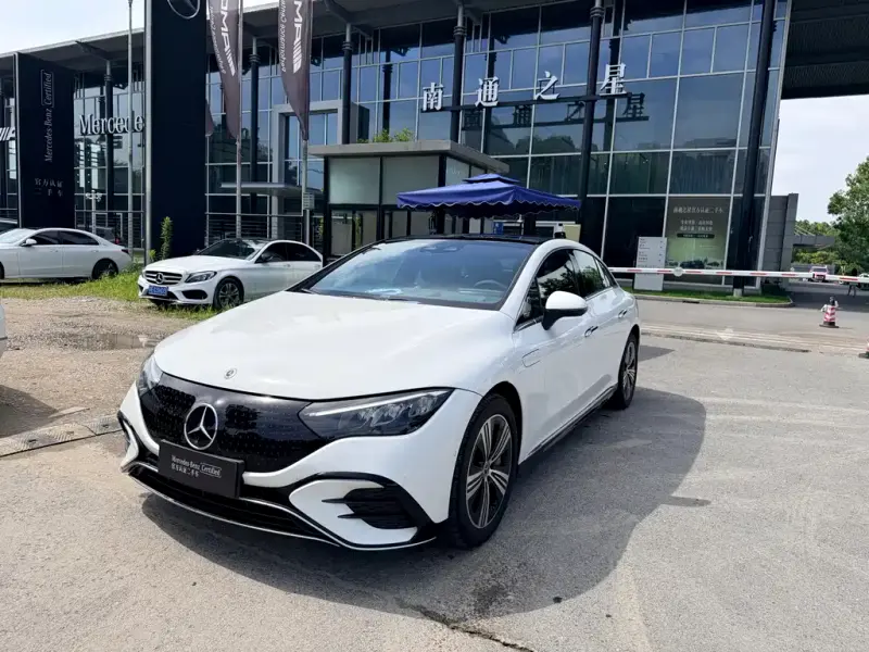 Mercedes-Benz EQE, 2025