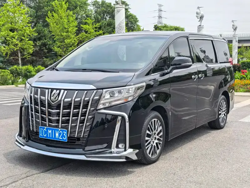 Toyota Alphard, 2015