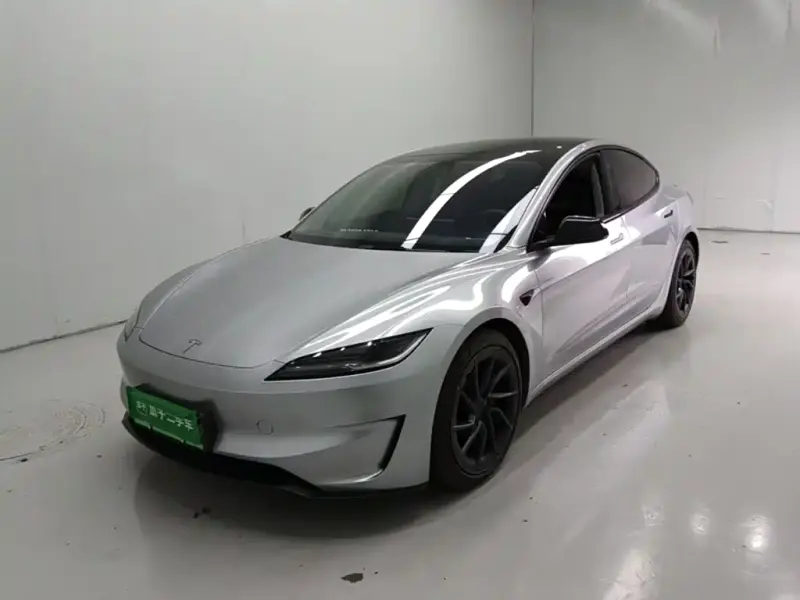Tesla Model 3, 2024