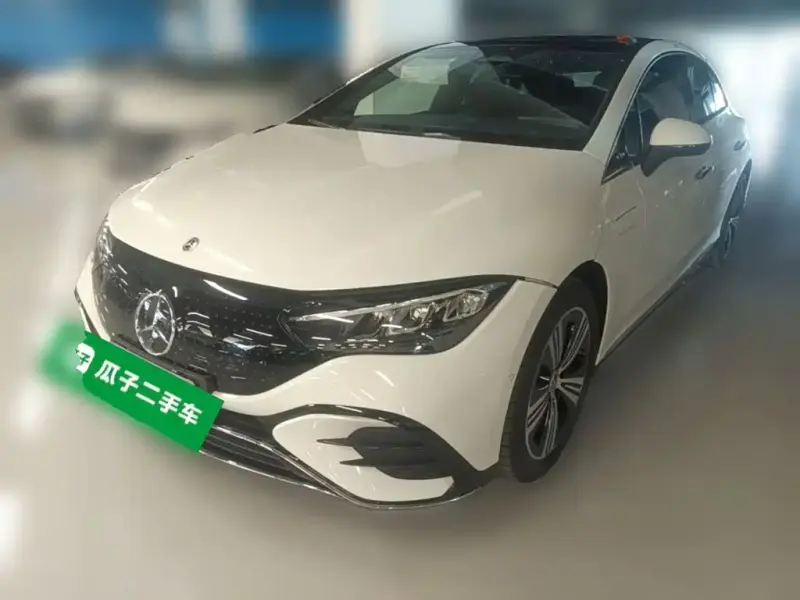 Mercedes-Benz EQE, 2025