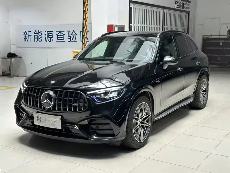 Mercedes-Benz GLC AMG, 2025