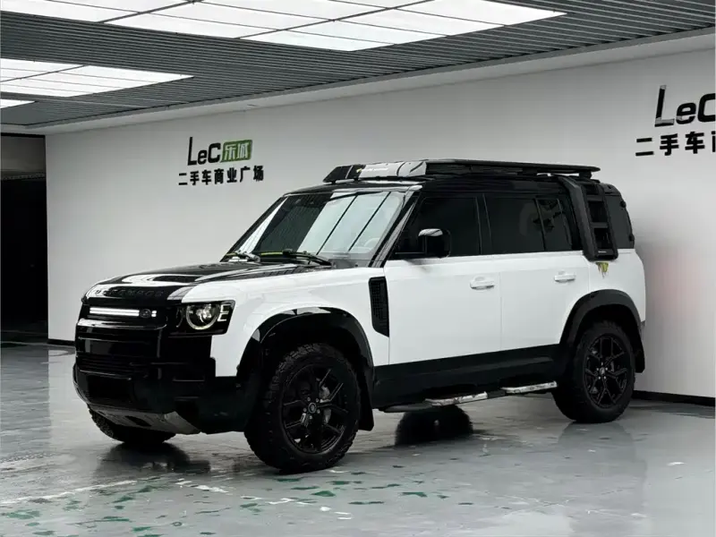Land Rover Defender, 2022