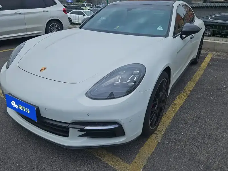 Porsche Panamera, 2019