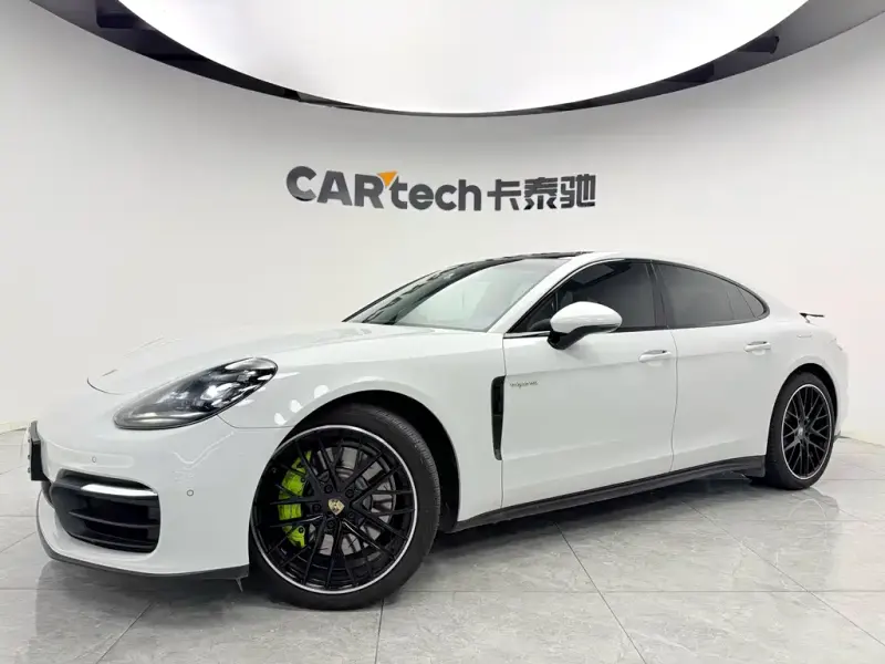 Porsche Panamera Hybrid, 2021