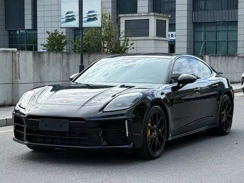 Porsche Panamera, 2024