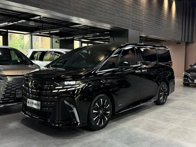 Toyota Alphard, 2025