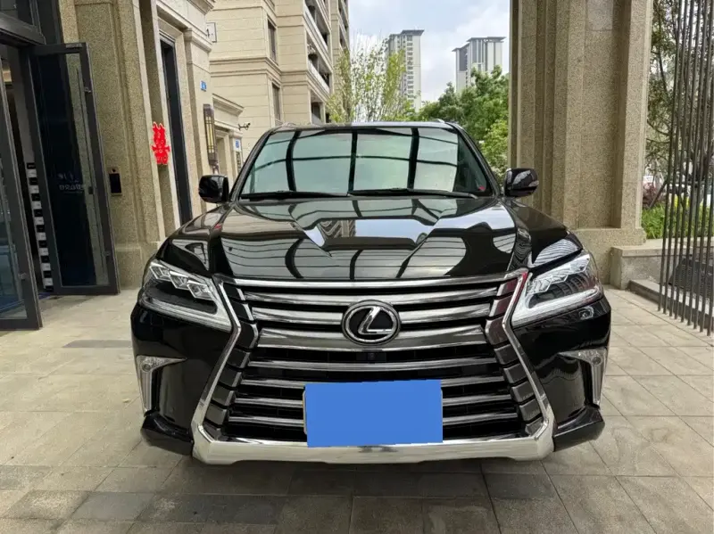 Lexus LX, 2020