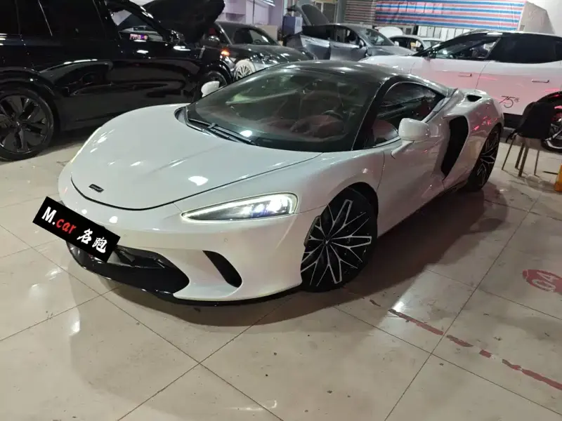 McLaren GT, 2022