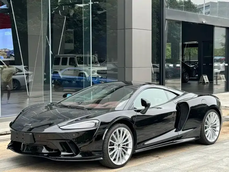 McLaren GT, 2023