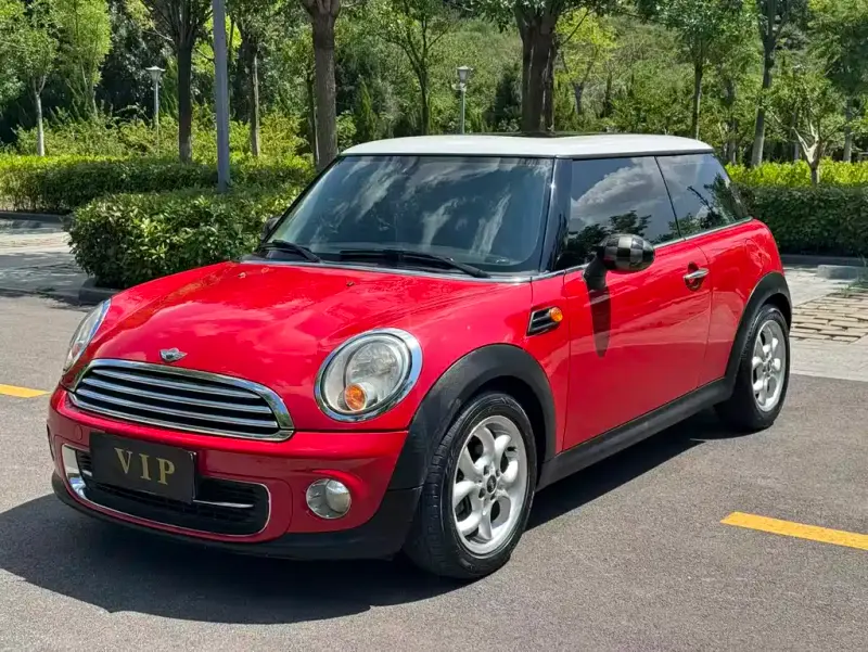 MINI Mini, 2013