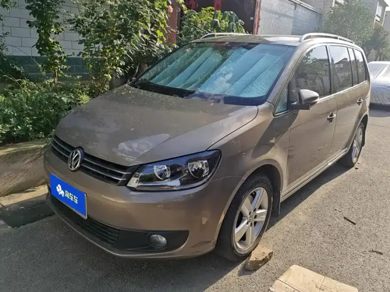 Volkswagen Touran, 2015