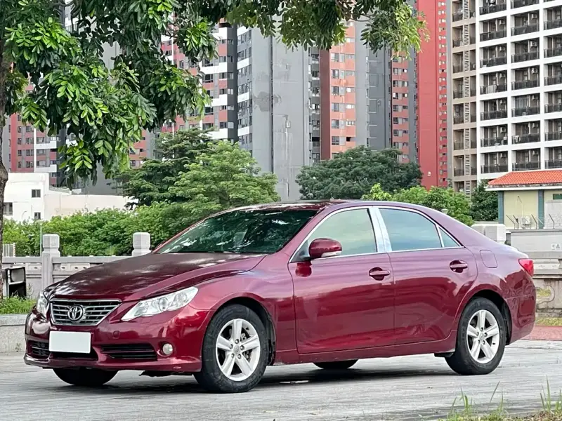 Toyota Reiz, 2011