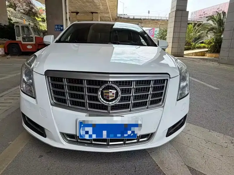 Cadillac XTS, 2015