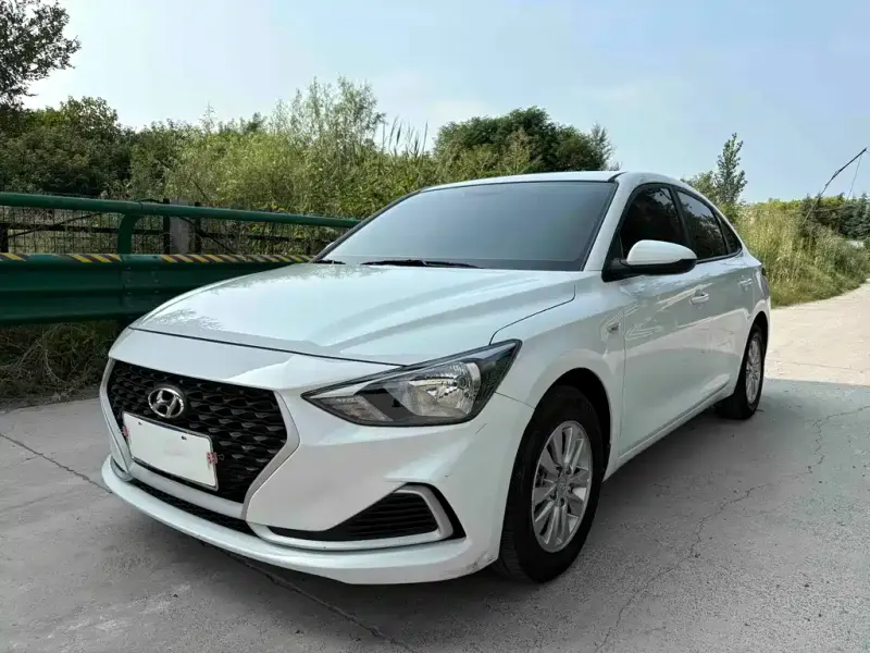Hyundai Elantra, 2022
