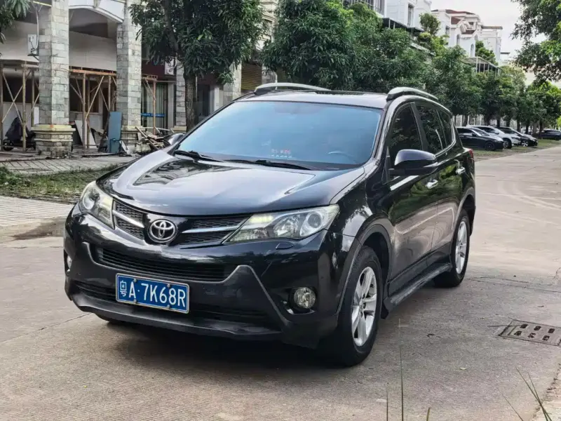 Toyota RAV4, 2014