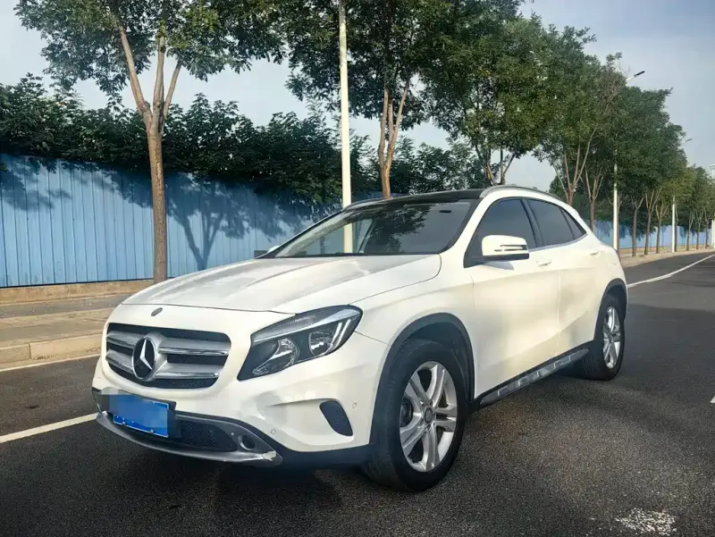 Mercedes-Benz GLA, 2016
