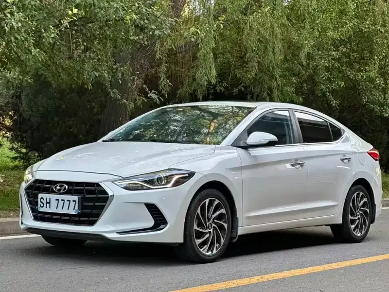 Hyundai Elantra, 2020