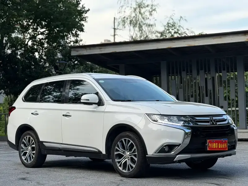 Mitsubishi Outlander, 2018