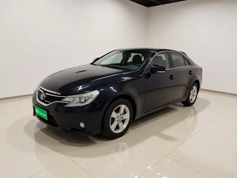 Toyota Reiz, 2015