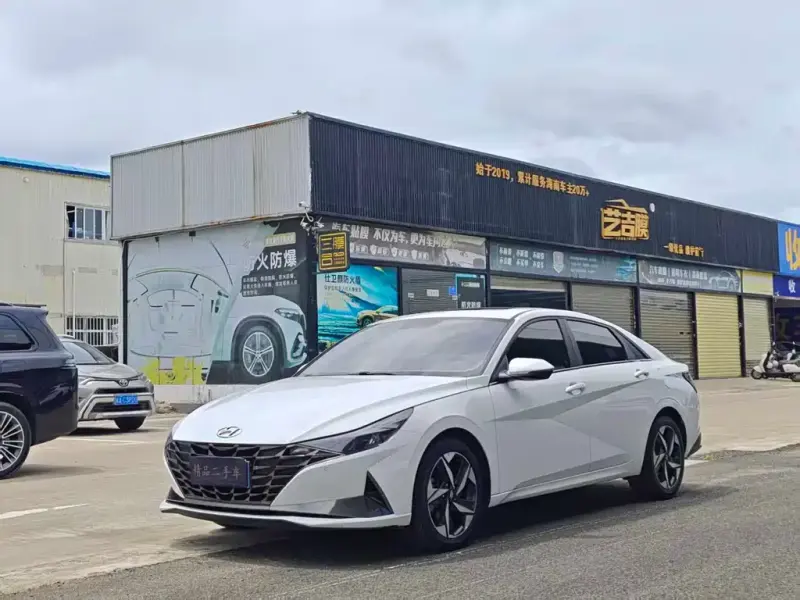 Hyundai Elantra, 2021