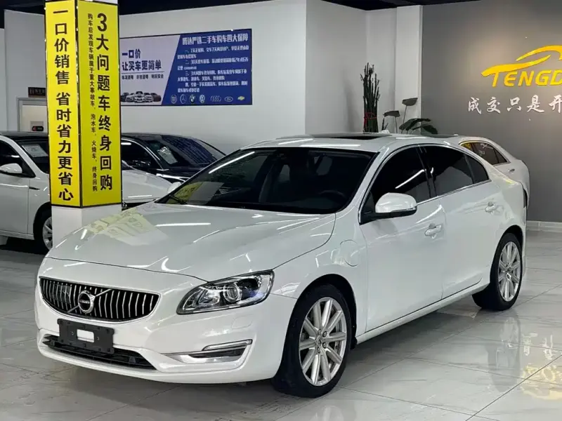 Volvo S60 PHEV, 2017