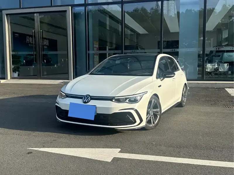 Volkswagen Golf, 2021
