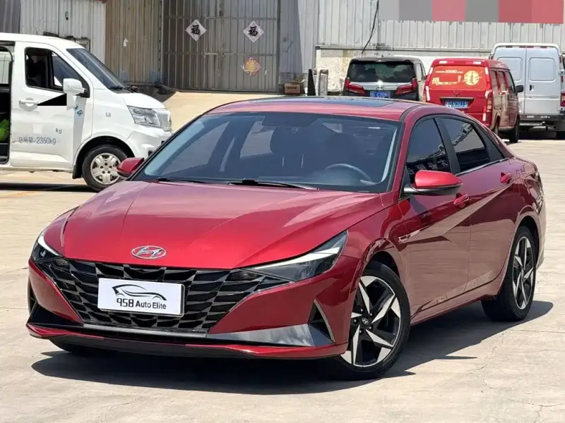 Hyundai Elantra, 2023
