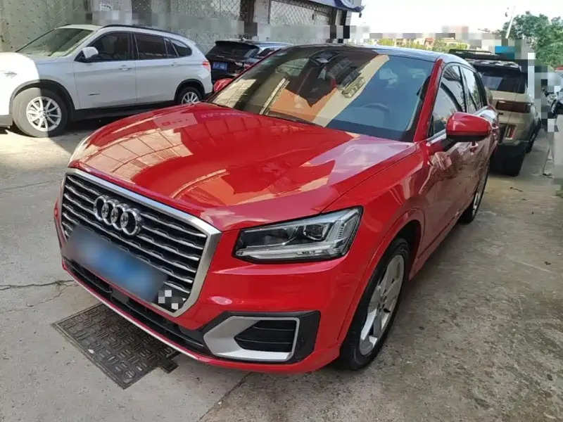 Audi Q2L, 2019