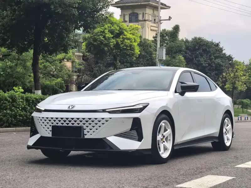 Changan UNI-V, 2024