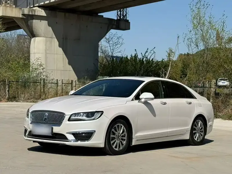 Lincoln MKZ, 2017