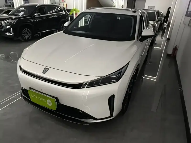 Roewe D5X DMH, 2025