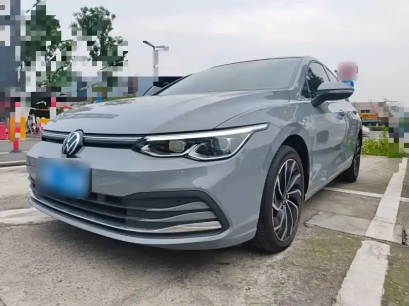 Volkswagen Golf, 2022