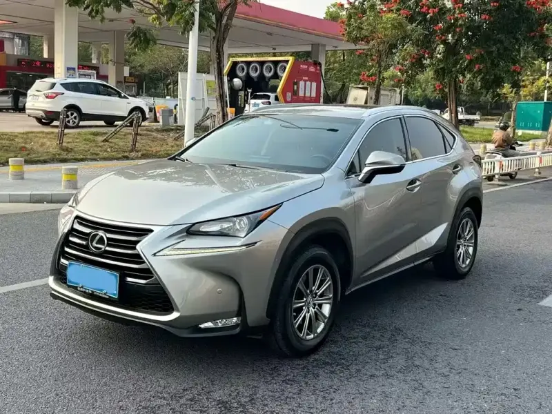 Lexus NX, 2016
