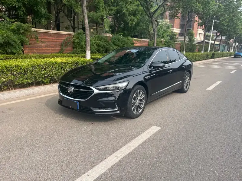 Buick LaCrosse, 2022