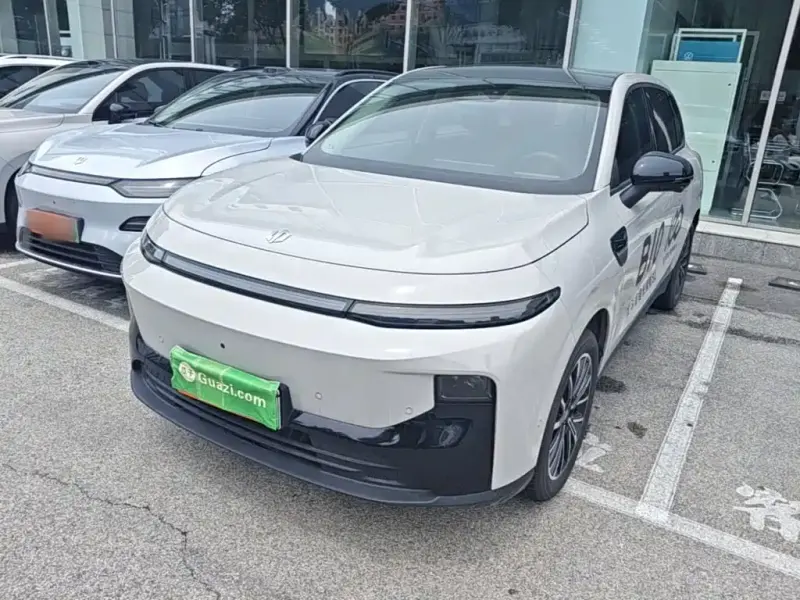Leapmotor B10, 2025