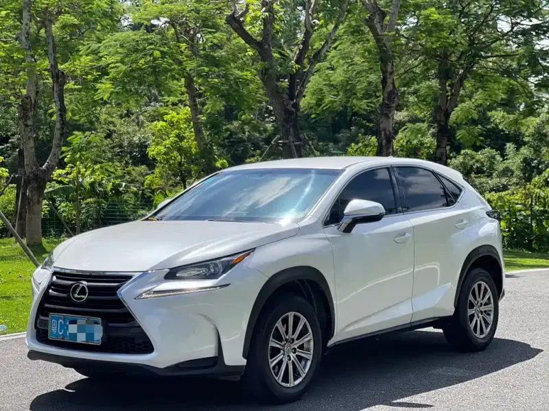 Lexus NX, 2017