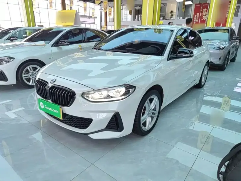 BMW 1 Series, 2022