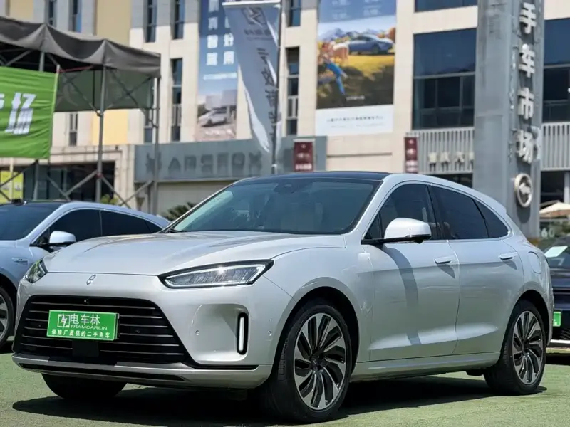 AITO M5, 2023