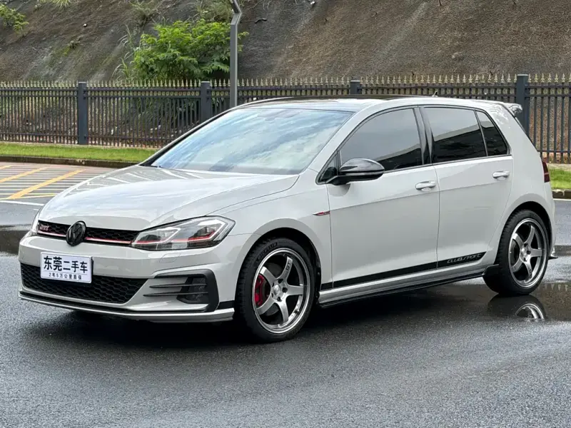 Volkswagen Golf GTI, 2018