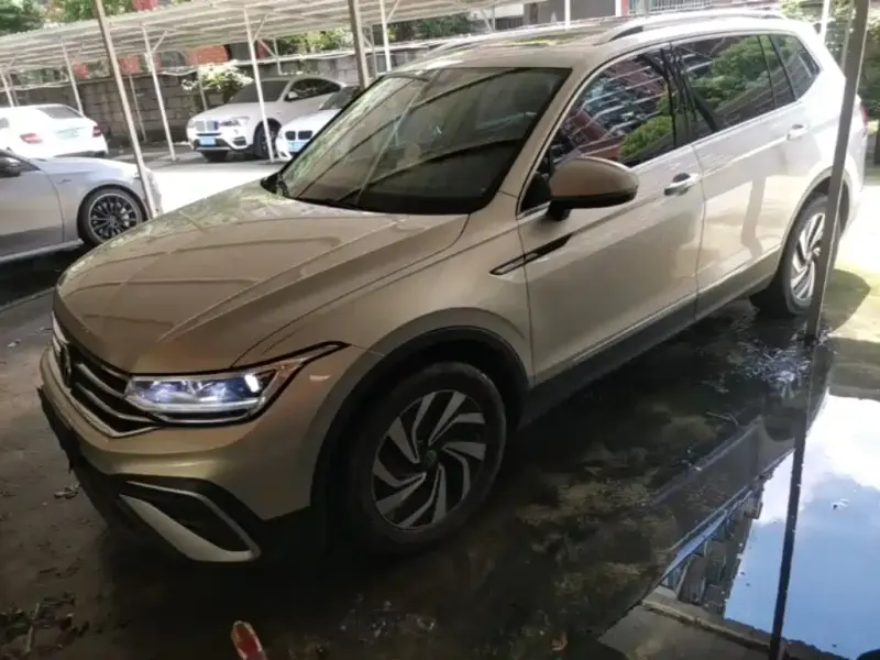Volkswagen Tiguan L, 2022