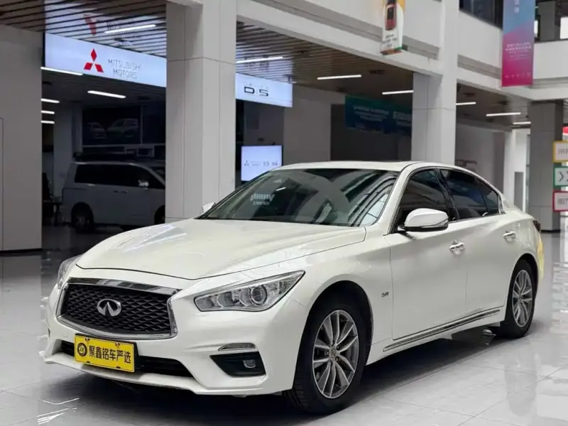 Infiniti Q50L, 2023