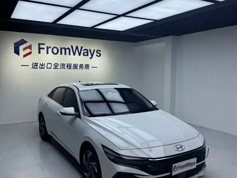 Hyundai Elantra, 2026