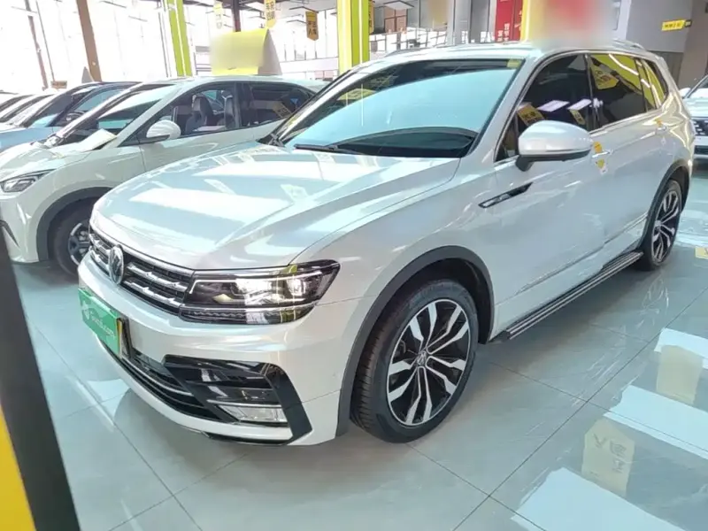 Volkswagen Tiguan L, 2021