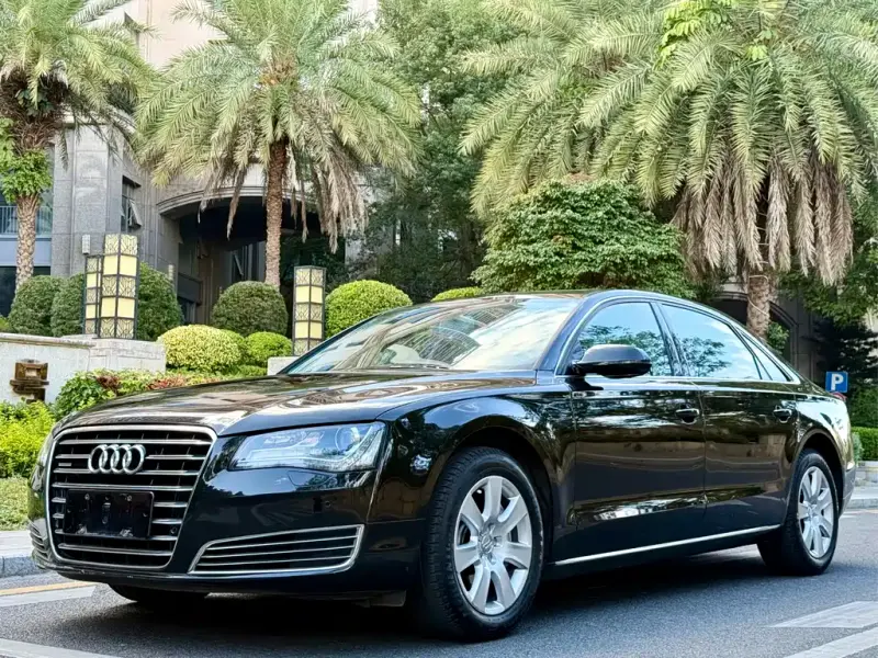 Audi A8, 2013