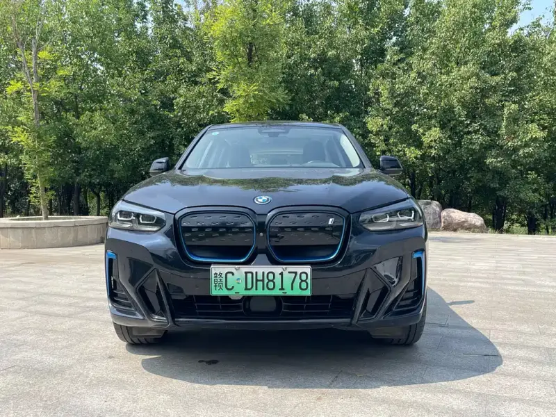 BMW iX3, 2022