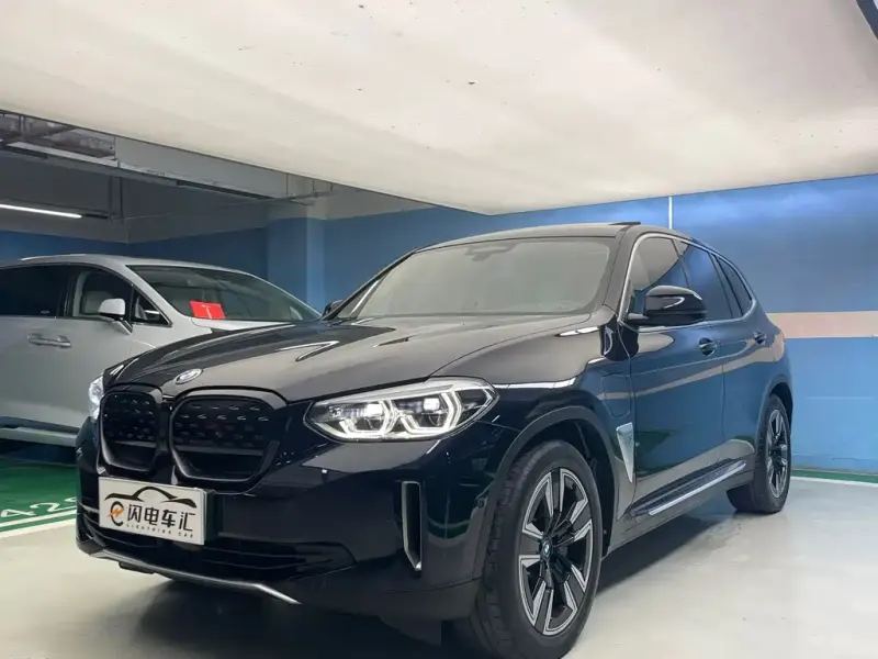 BMW iX3, 2021